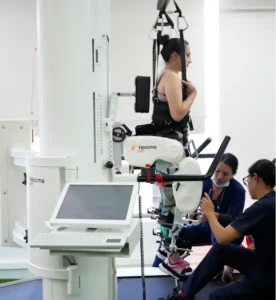Rehabilitacion con lokomat- clinica de neurologia robotica